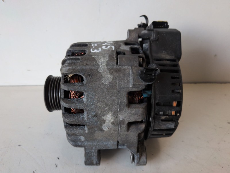 Recambio de alternador para peugeot 208 9hp referencia OEM IAM 967575368004  
