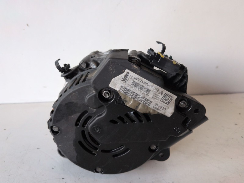 Recambio de alternador para peugeot 208 9hp referencia OEM IAM 967575368004  