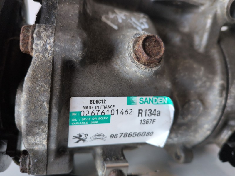 Recambio de compresor aire acondicionado para peugeot 208 9hp referencia OEM IAM 9678656080  