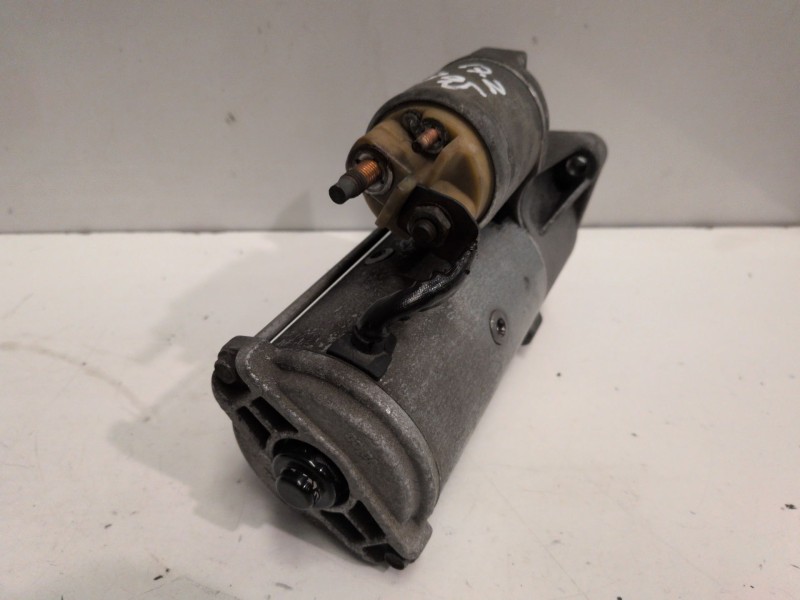 Recambio de motor arranque para nissan primastar (x83) f9q762 referencia OEM IAM D7R44  