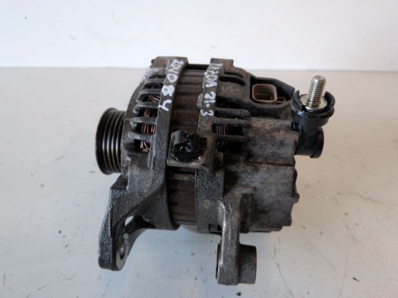Recambio de alternador para mazda 3 berlina (bk) z6 referencia OEM IAM A2TC0091  