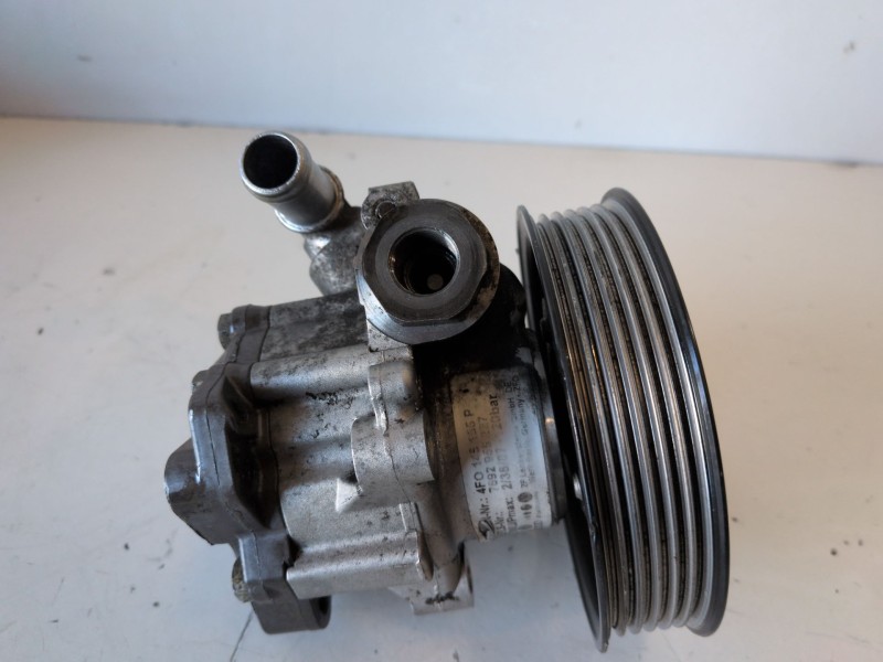 Recambio de bomba direccion para audi a6 berlina (4f2) bre referencia OEM IAM 4F0145155P  