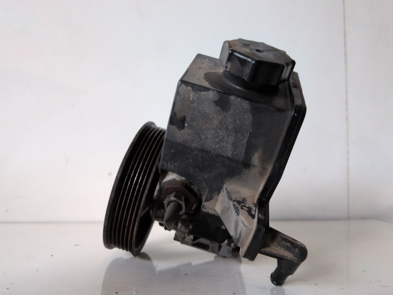 Recambio de bomba direccion para mercedes-benz clase c (bm 202) berlina 111920 referencia OEM IAM A0024663001  