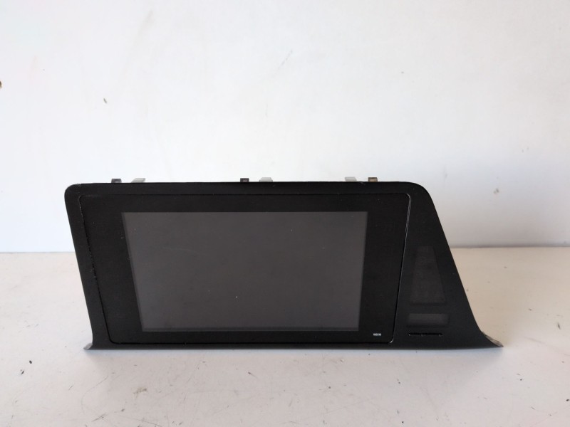 Recambio de pantalla multifuncion para toyota c-hr (x10) 2zr referencia OEM IAM 86140F4011  