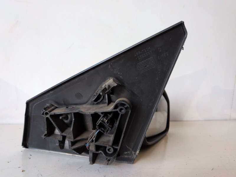 Recambio de retrovisor derecho para renault megane iii berlina 5p k9k834 referencia OEM IAM   