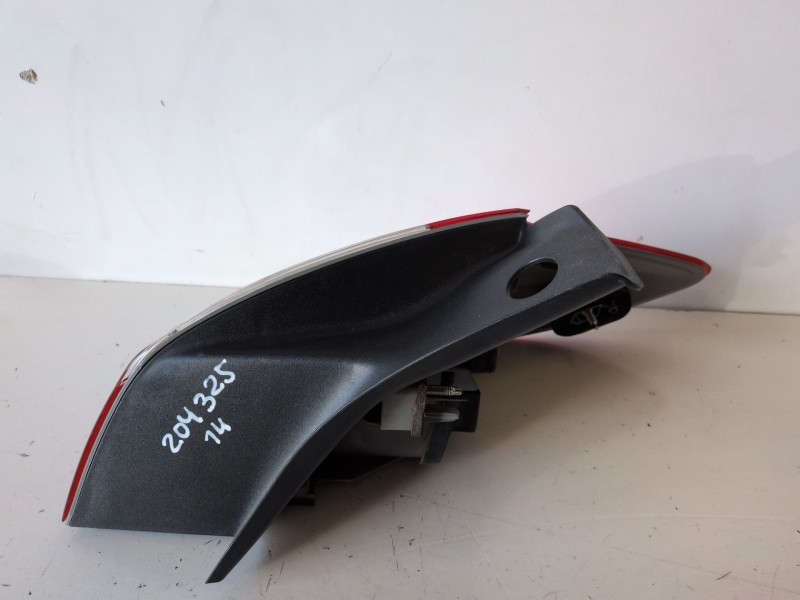 Recambio de piloto trasero izquierdo para renault megane iii berlina 5p k9k834 referencia OEM IAM 265550007R  