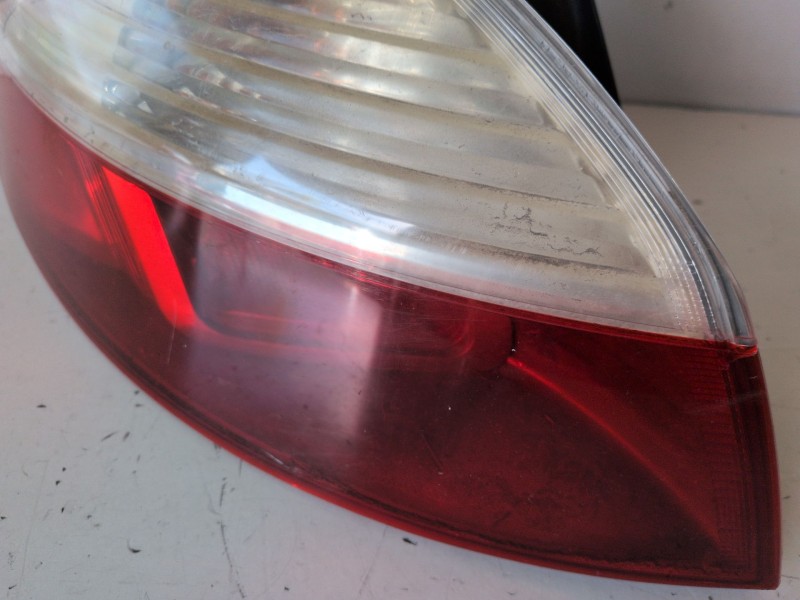 Recambio de piloto trasero izquierdo para renault megane iii berlina 5p k9k834 referencia OEM IAM 265550007R  