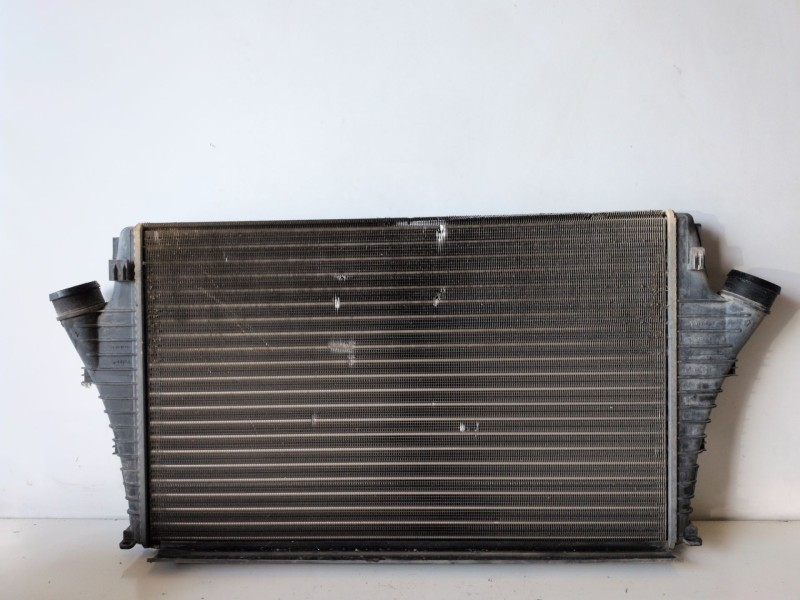 Recambio de intercooler para opel vectra c berlina z19dt referencia OEM IAM 13205149  