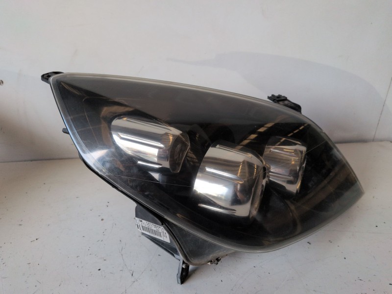 Recambio de faro derecho para opel vectra c berlina z19dt referencia OEM IAM 13170929  