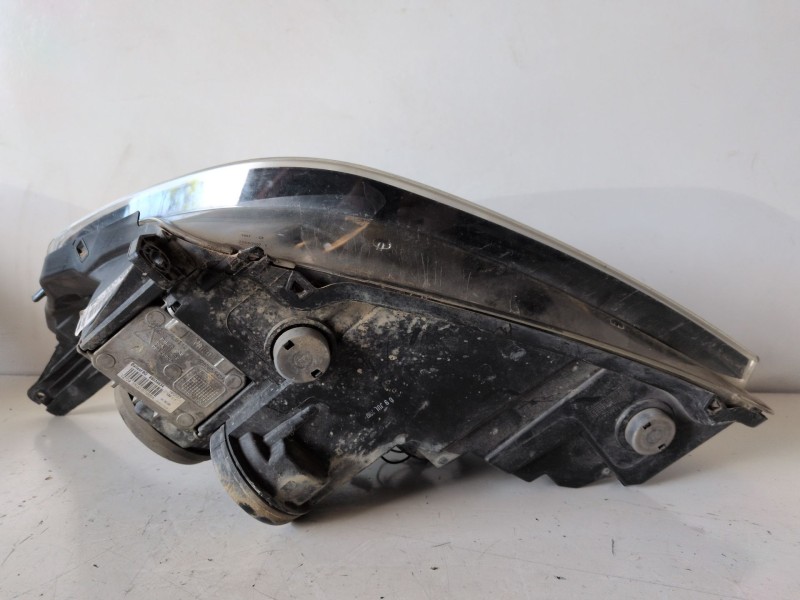 Recambio de faro derecho para opel vectra c berlina z19dt referencia OEM IAM 13170929  