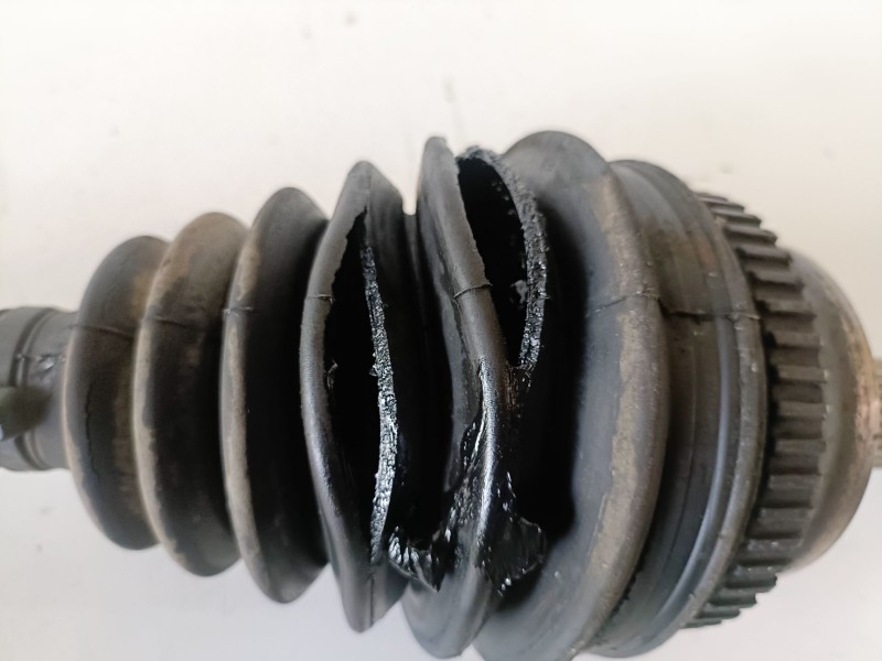 Recambio de transmision delantera izquierda para renault master ii fase 2 furgón g9u650 referencia OEM IAM   
