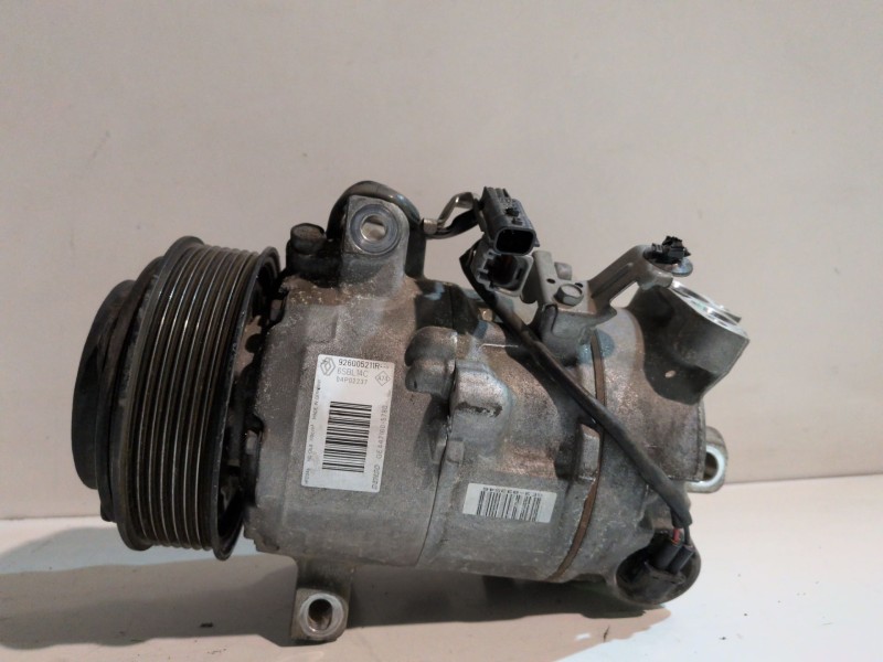 Recambio de compresor aire acondicionado para renault megane iii berlina 5p h5f400 referencia OEM IAM 926005211R  
