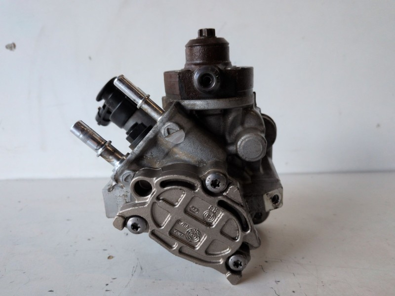 Recambio de bomba inyeccion para citroen berlingo combi 9h06 referencia OEM IAM 0445010516  