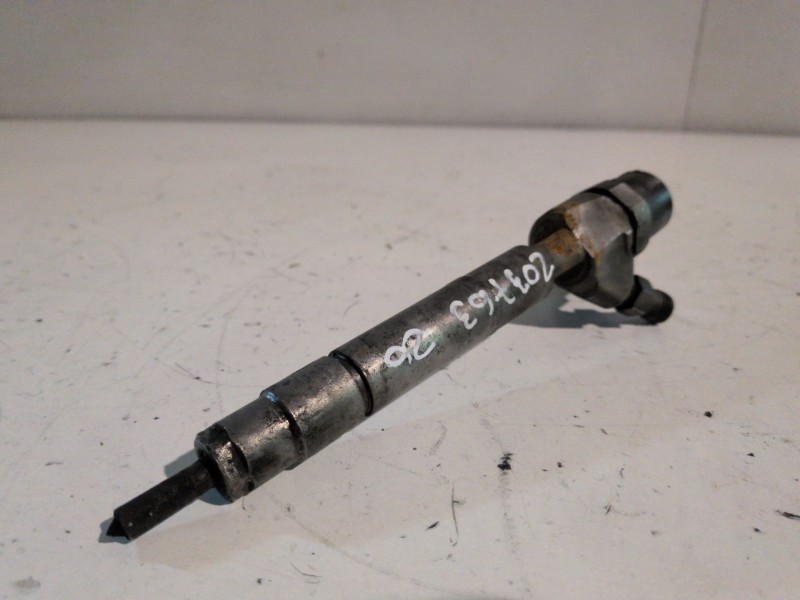 Recambio de inyector para mercedes-benz vito furgón (638) 611980 referencia OEM IAM 0445110012  