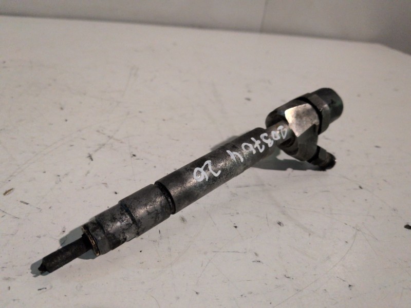 Recambio de inyector para mercedes-benz vito furgón (638) 611980 referencia OEM IAM 0445110012  