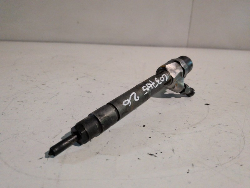 Recambio de inyector para mercedes-benz vito furgón (638) 611980 referencia OEM IAM 0445110012  