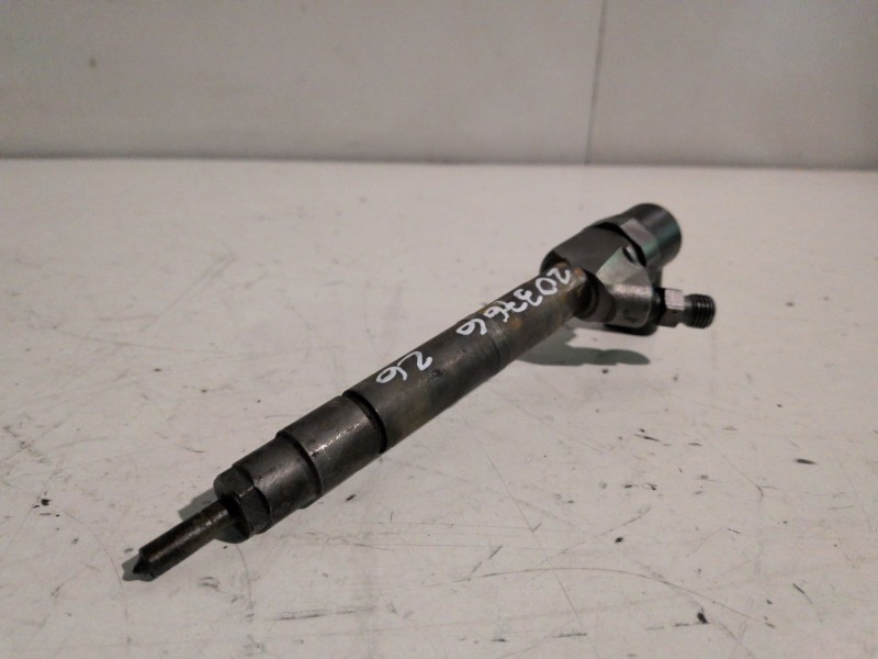 Recambio de inyector para mercedes-benz vito furgón (638) 611980 referencia OEM IAM 0445110012  