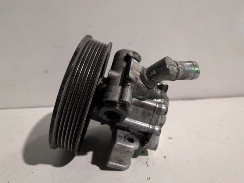 Recambio de bomba direccion para mercedes-benz vito furgón (638) 611980 referencia OEM IAM A0024667001  
