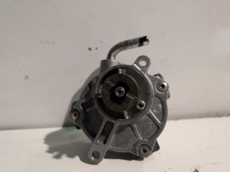 Recambio de depresor freno / bomba vacio para mercedes-benz vito furgón (638) 611980 referencia OEM IAM A6112300165  