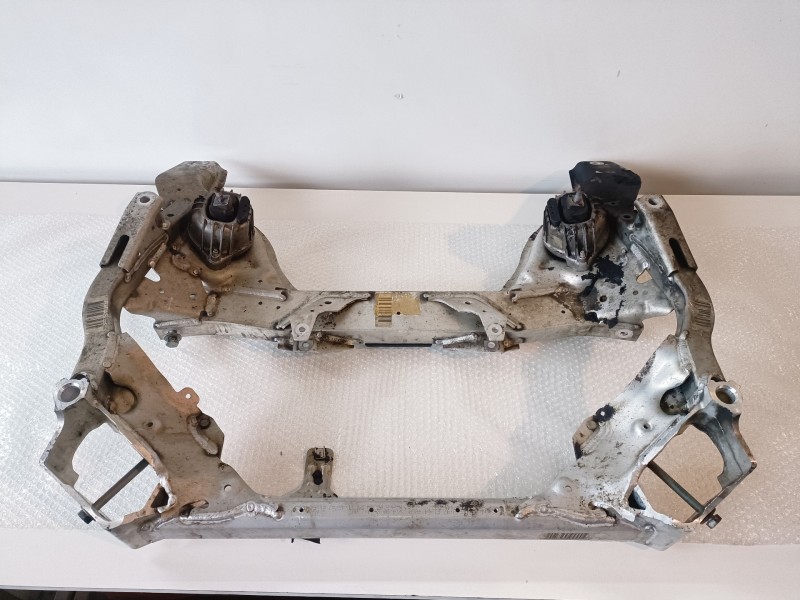 Recambio de puente delantero para bmw serie 1 coupe (e82) n51b30a referencia OEM IAM   