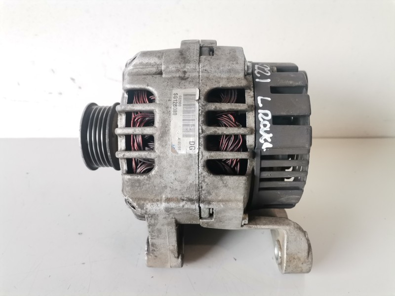 Recambio de alternador para land rover freelander (ln) 204d3 referencia OEM IAM SG12B080  