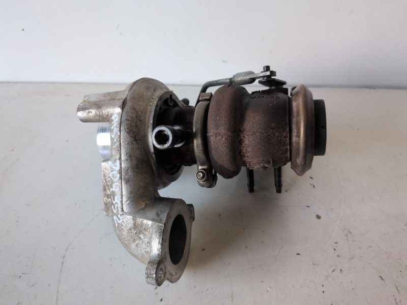 Recambio de turbocompresor para peugeot 208 9hp referencia OEM IAM 9673283680  