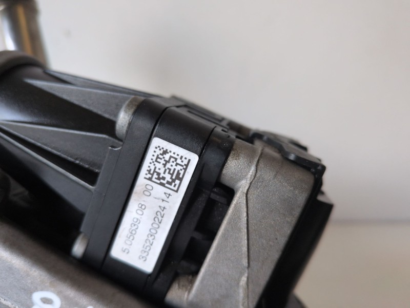 Recambio de valvula egr para peugeot 208 9hp referencia OEM IAM 9802194080  