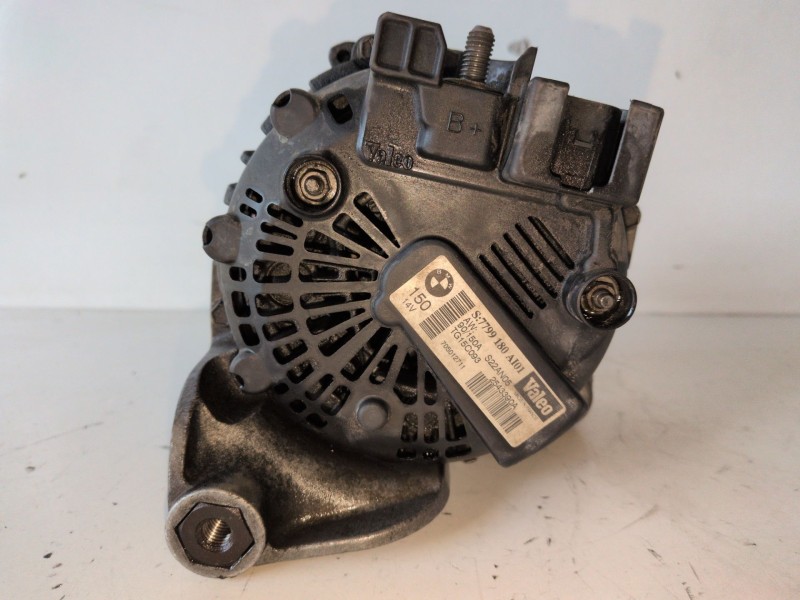 Recambio de alternador para bmw serie 3 berlina (e90) 204d4 referencia OEM IAM 7799180AI01  
