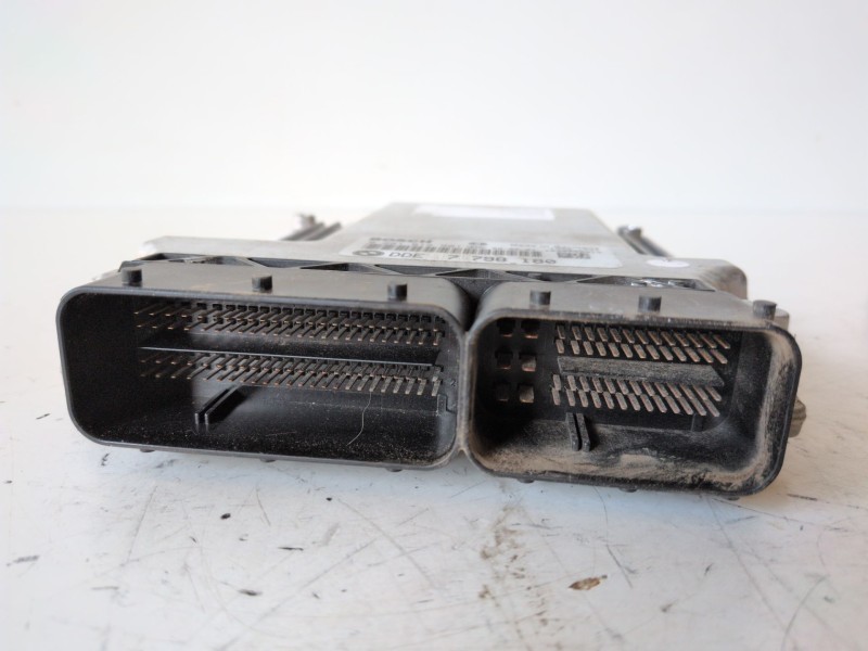 Recambio de centralita motor uce para bmw serie 3 berlina (e90) 204d4 referencia OEM IAM 7798180  