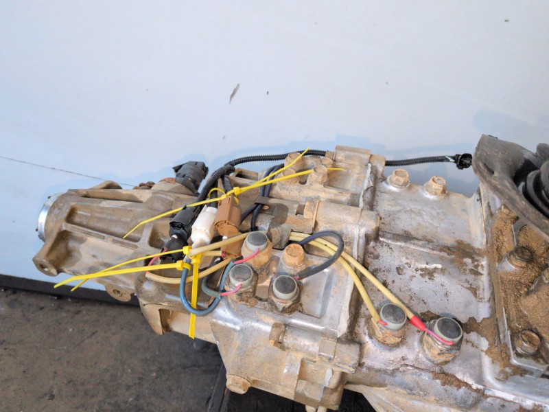 Recambio de caja cambios para mitsubishi l200 (ka0/kb0) 4d56 referencia OEM IAM V5MB1JNE  