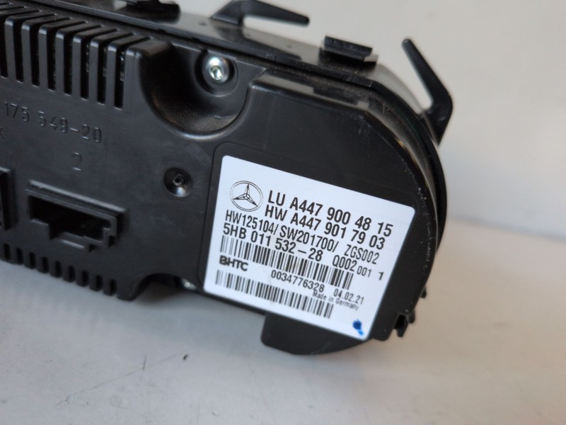 Recambio de mando climatizador para mercedes-benz vito tourer (447) r9n402 referencia OEM IAM A4479004815  
