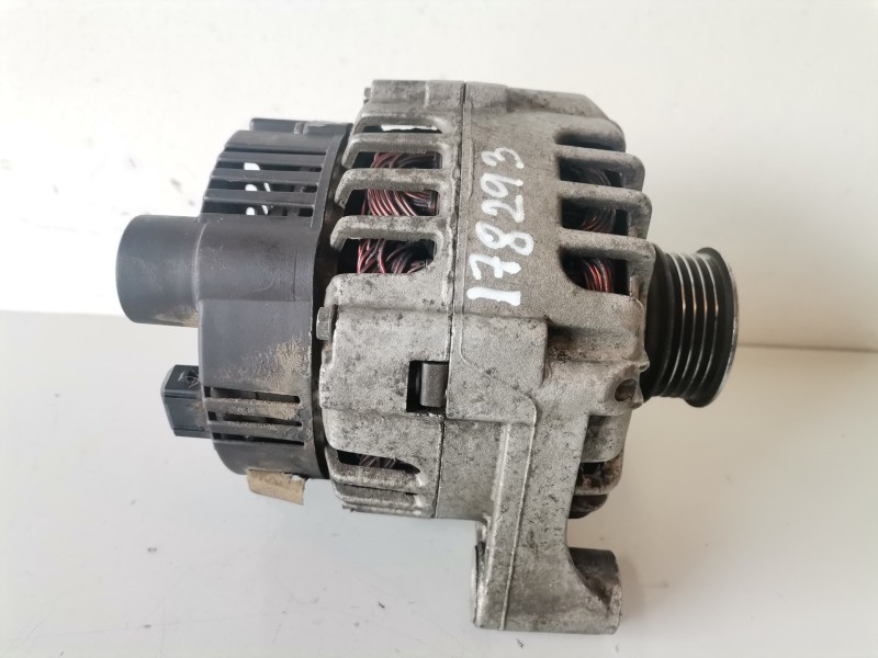 Recambio de alternador para land rover freelander (ln) 204d3 referencia OEM IAM SG12B080  