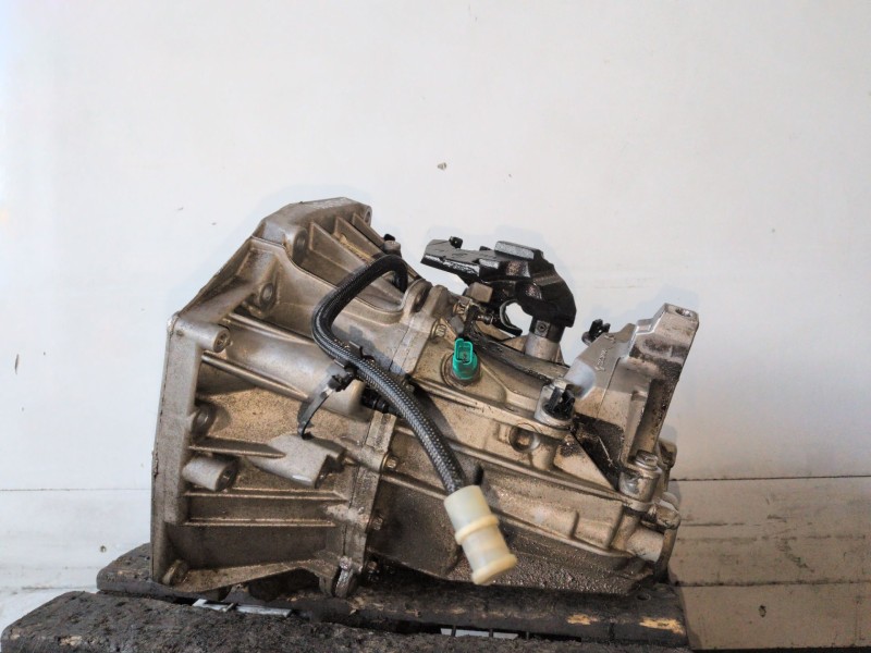 Recambio de caja cambios para renault megane iii berlina 5p k9k846 referencia OEM IAM TL4056  