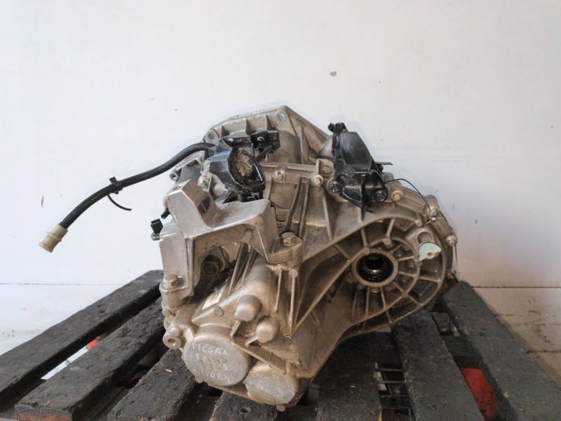 Recambio de caja cambios para renault megane iii berlina 5p k9k846 referencia OEM IAM TL4056  