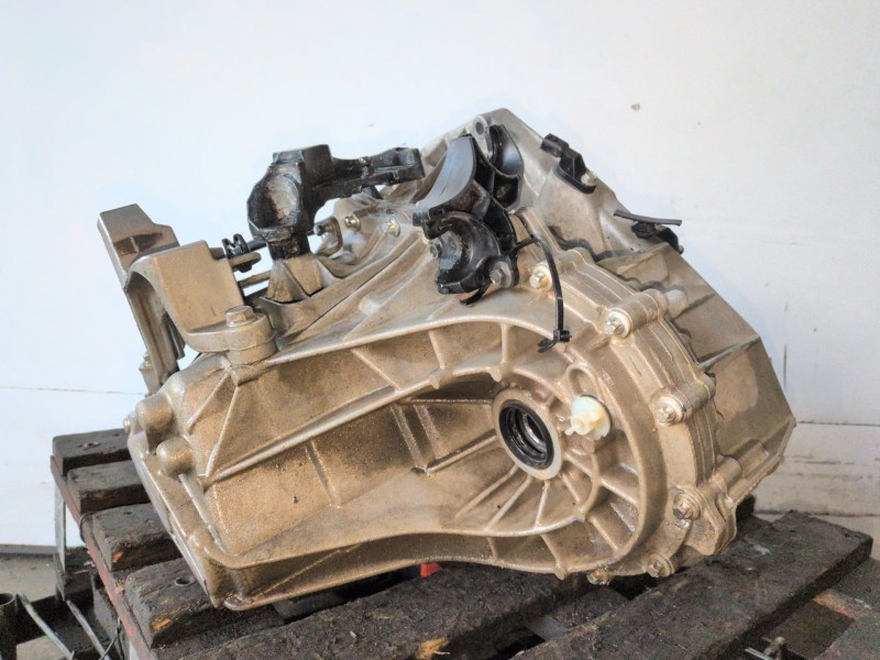 Recambio de caja cambios para renault megane iii berlina 5p k9k846 referencia OEM IAM TL4056  