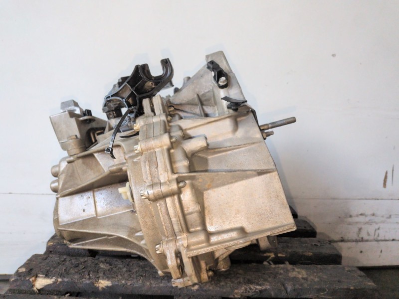 Recambio de caja cambios para renault megane iii berlina 5p k9k846 referencia OEM IAM TL4056  