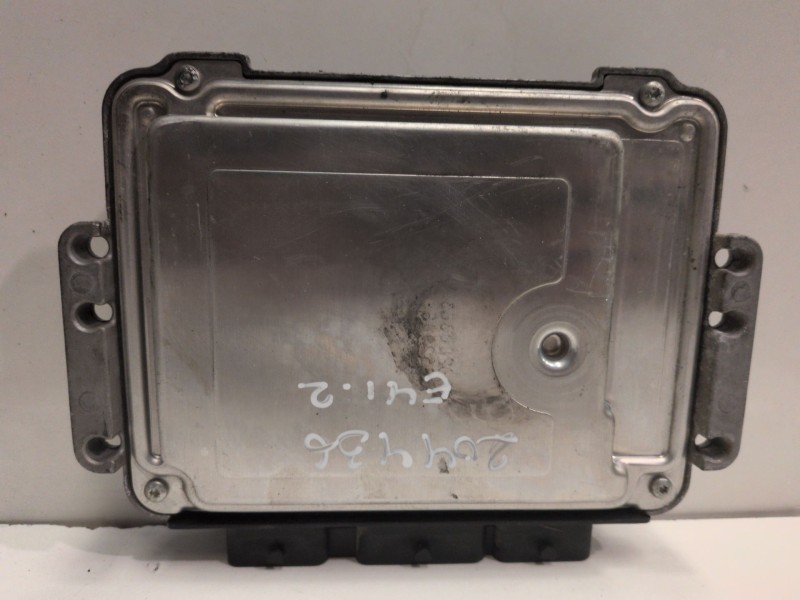Recambio de centralita motor uce para nissan primastar (x83) f9q762 referencia OEM IAM 0281011530  