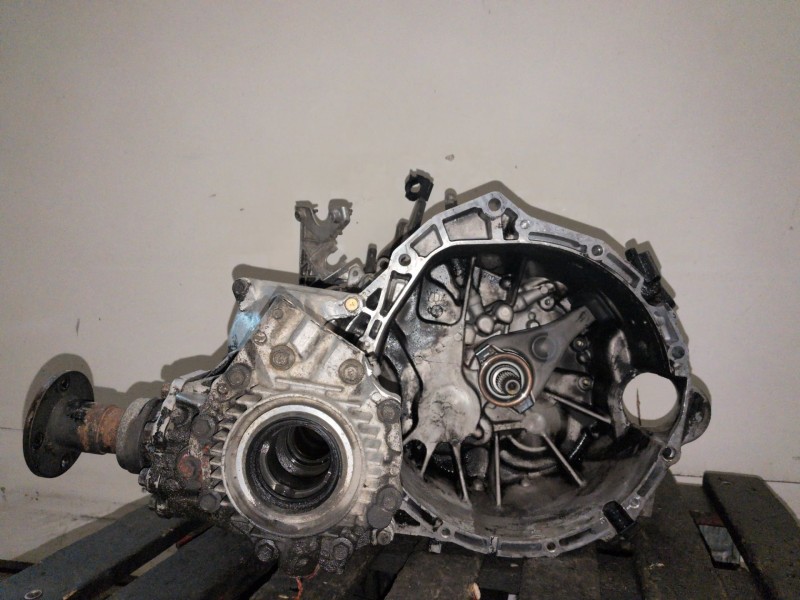Recambio de caja cambios para nissan x-trail (t30) yd22 referencia OEM IAM   