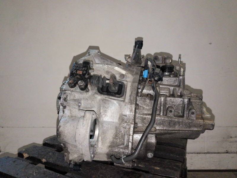 Recambio de caja cambios para nissan x-trail (t30) yd22 referencia OEM IAM   