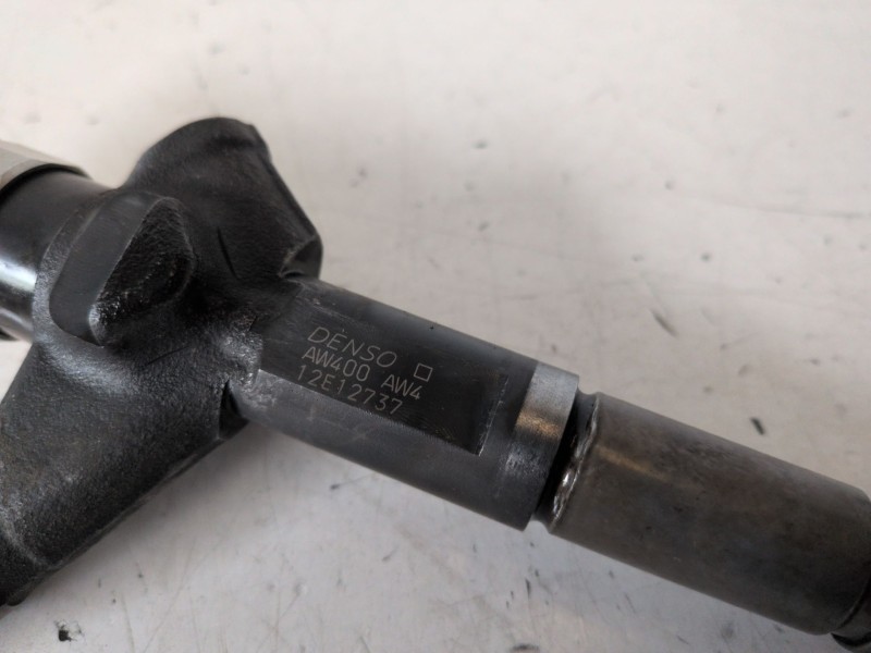 Recambio de inyector para nissan x-trail (t30) yd22 referencia OEM IAM AW400AW4  