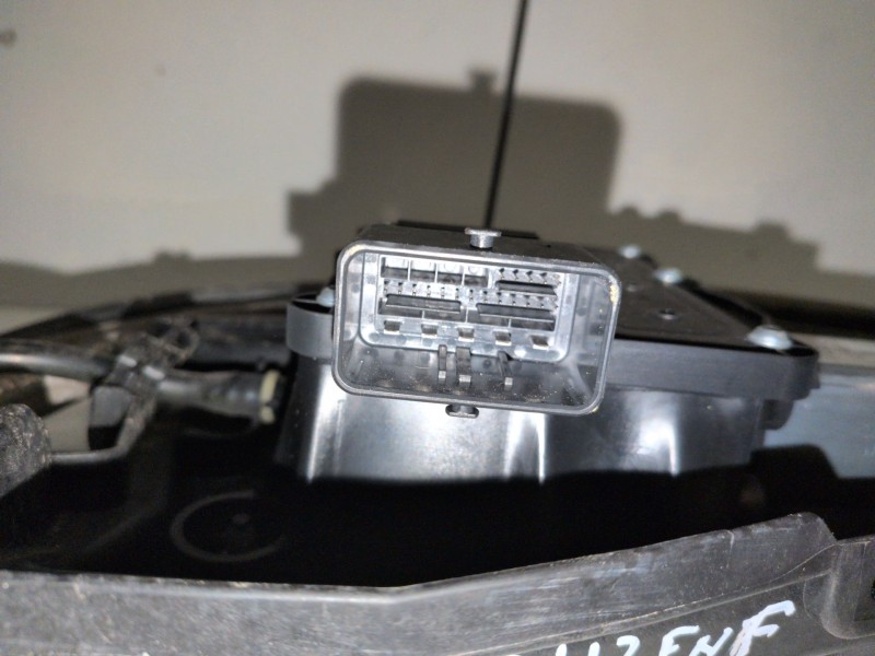 Recambio de freno de mano electrico para citroen grand c4 picasso rhj referencia OEM IAM A2C53092224  