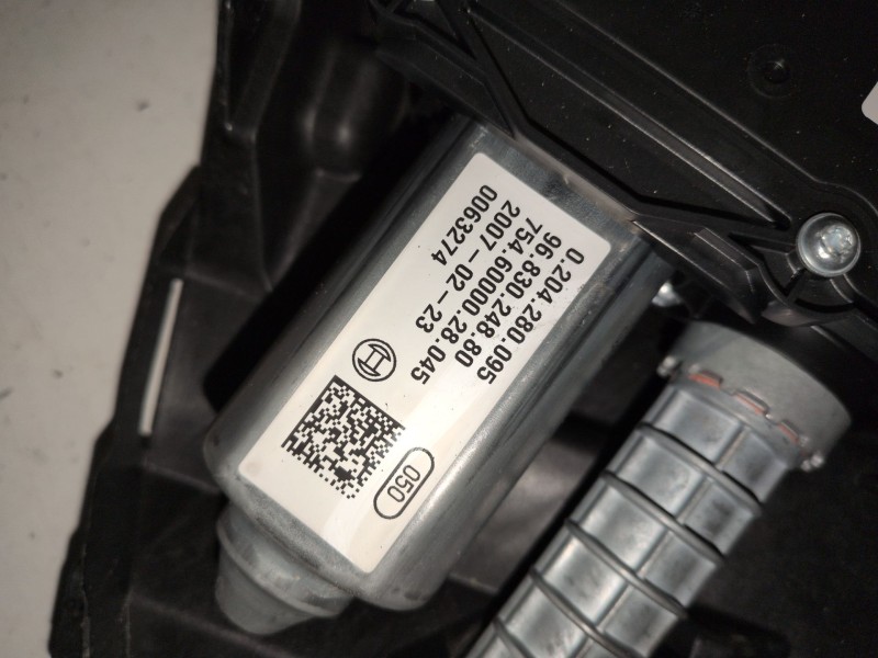 Recambio de freno de mano electrico para citroen grand c4 picasso rhj referencia OEM IAM A2C53092224  