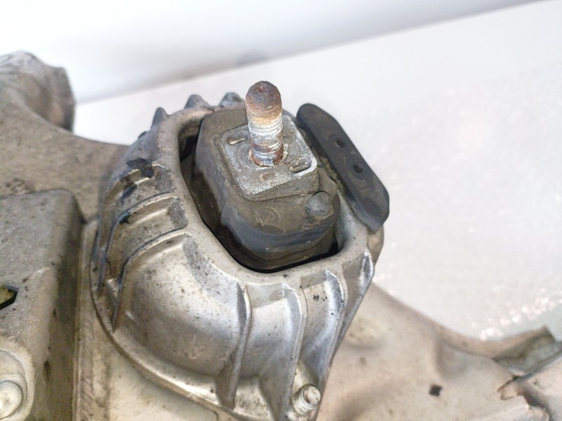 Recambio de puente delantero para bmw serie 1 coupe (e82) n51b30a referencia OEM IAM   