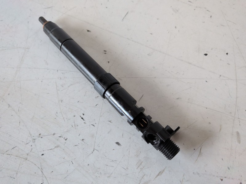 Recambio de inyector para peugeot expert tepee rh02 / rhk referencia OEM IAM 9686191080  