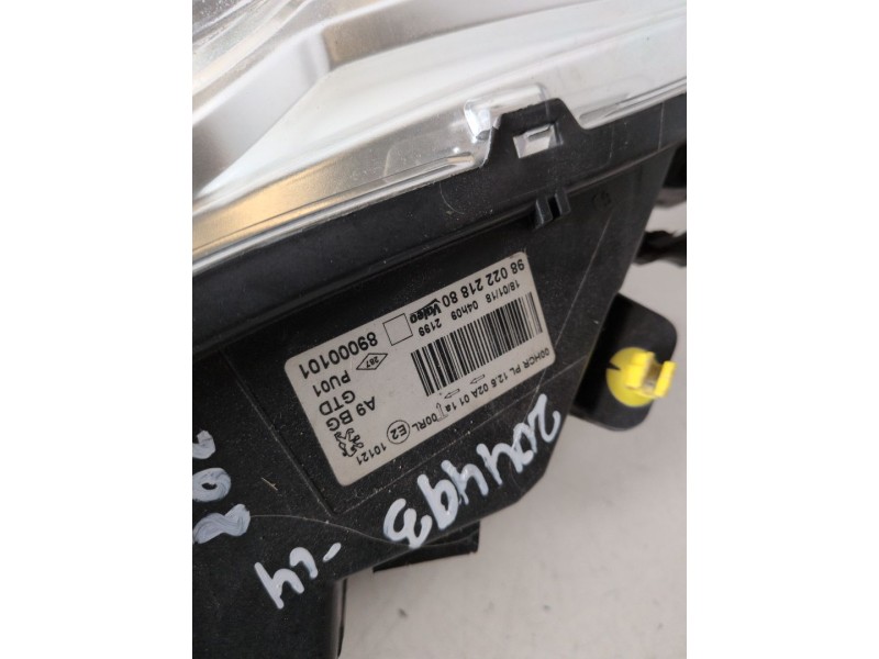 Recambio de faro izquierdo para peugeot 208 hm05 referencia OEM IAM 9802221880  