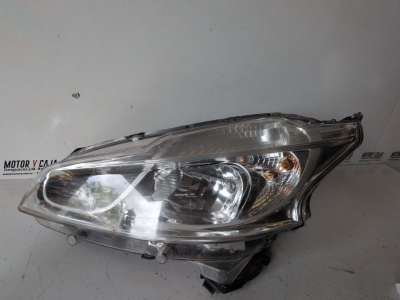 Recambio de faro izquierdo para peugeot 208 hm05 referencia OEM IAM 9802221880  