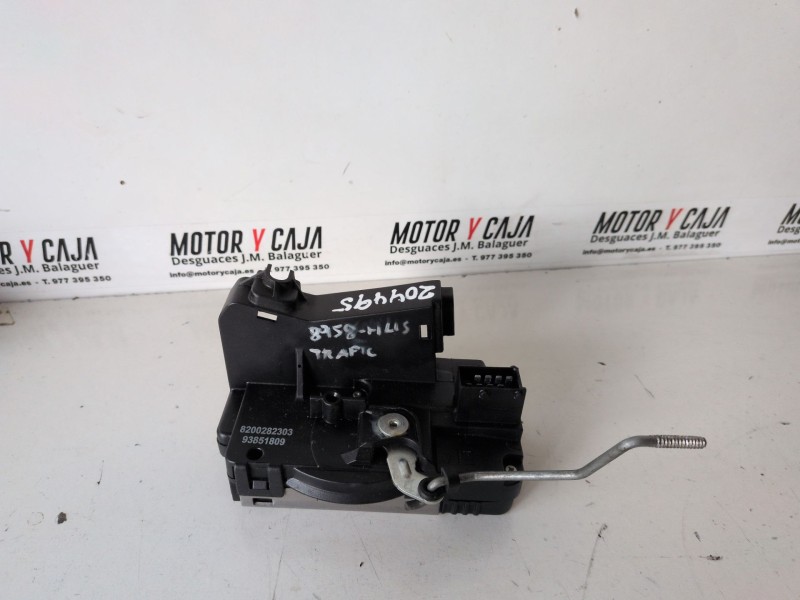 Recambio de cerradura maletero / porton para opel vivaro furgón/combi m9r referencia OEM IAM 8200282303  