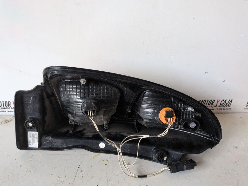 Recambio de piloto trasero derecho para citroen c3 picasso hn01 referencia OEM IAM   
