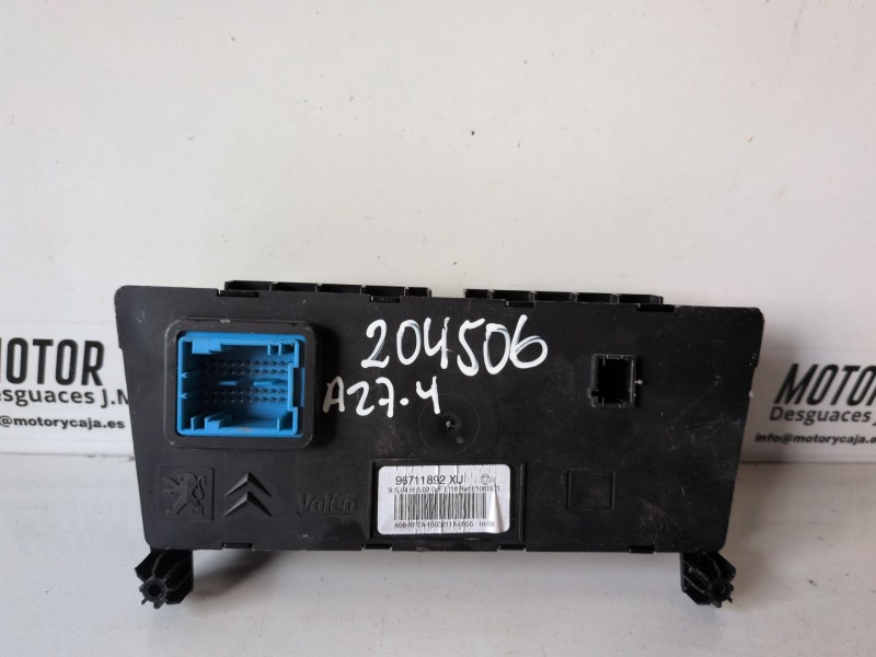 Recambio de mando climatizador para citroen c3 picasso hn01 referencia OEM IAM 96711892XU  