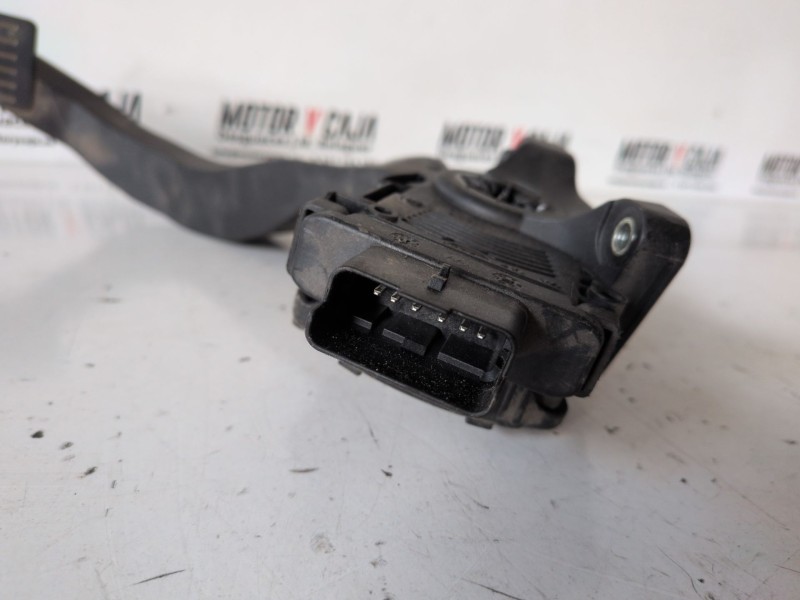 Recambio de pedal acelerador para citroen c3 picasso hn01 referencia OEM IAM 9681383980  